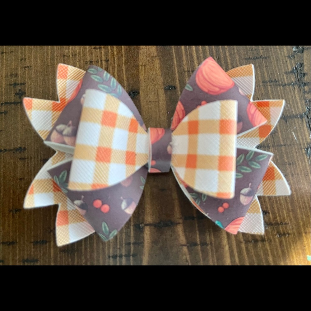 4 NWOT bows